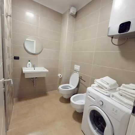 Albania Haven Center Of Apartman *